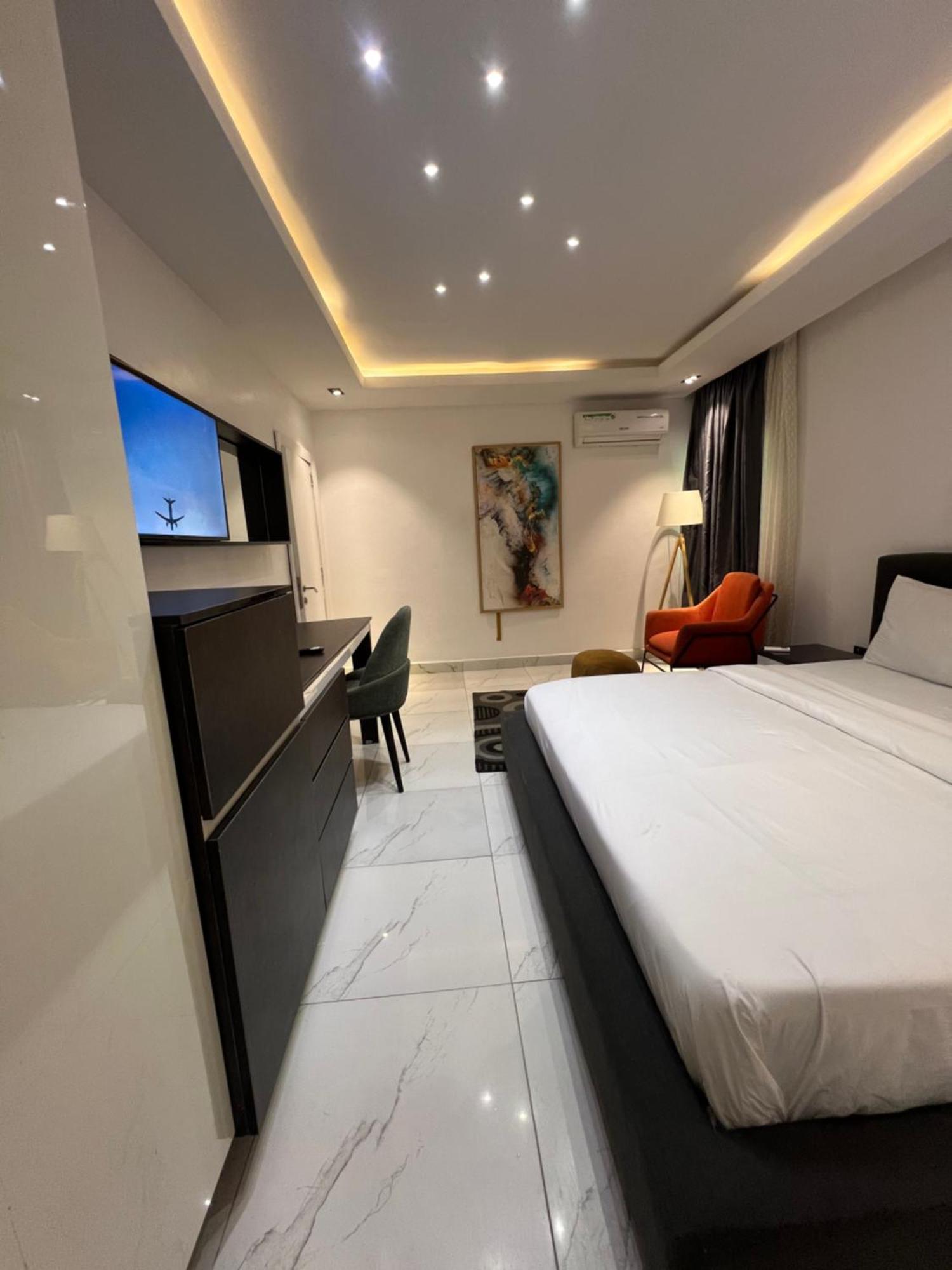 Austra Hotels And Apartments Maitama Abuja Buitenkant foto