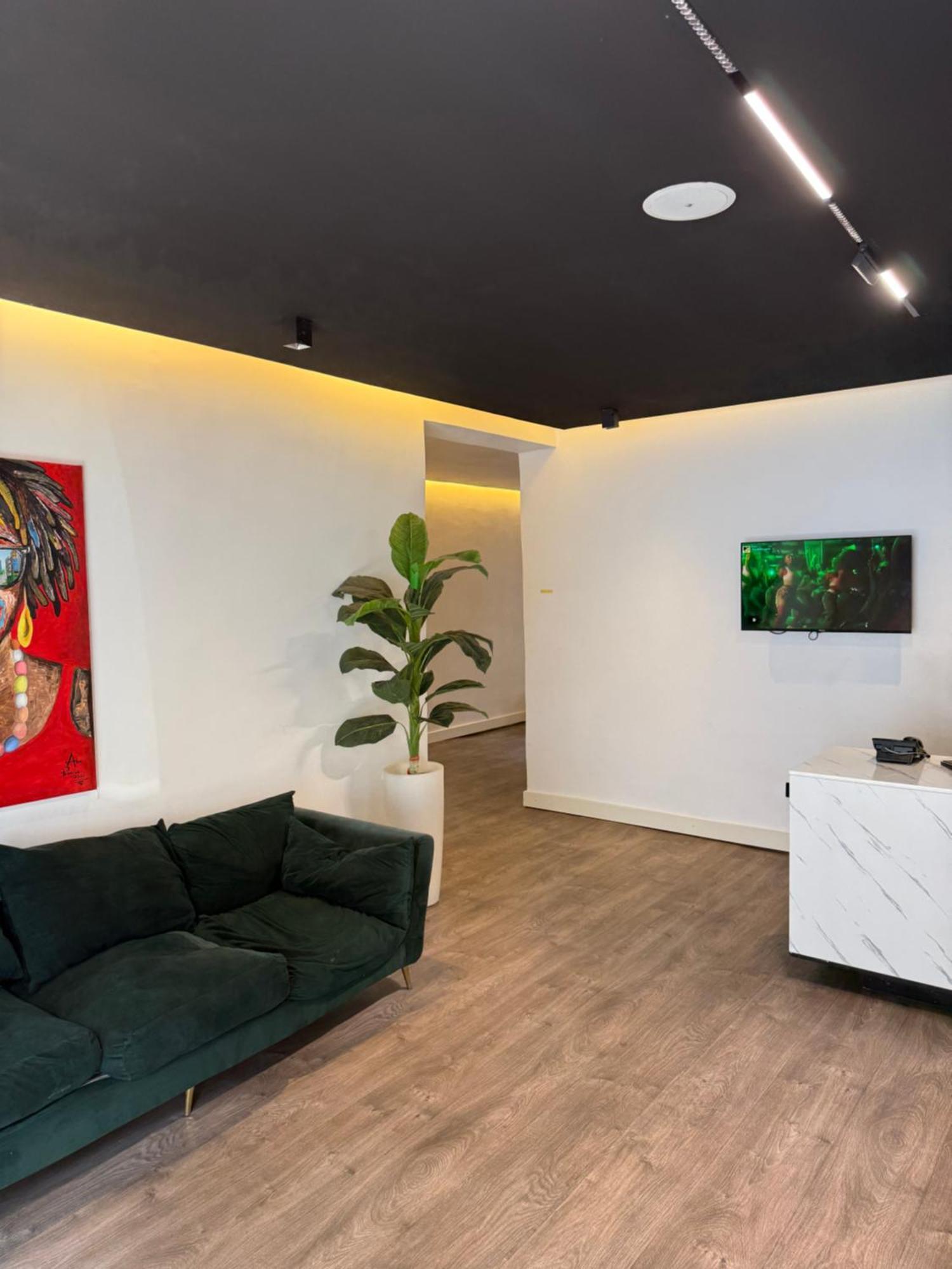 Austra Hotels And Apartments Maitama Abuja Buitenkant foto
