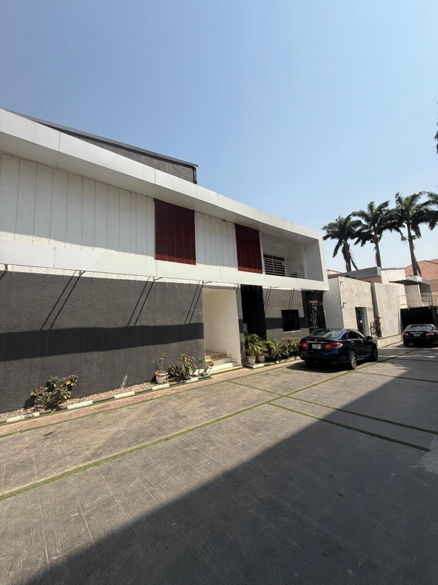 Austra Hotels And Apartments Maitama Abuja Buitenkant foto