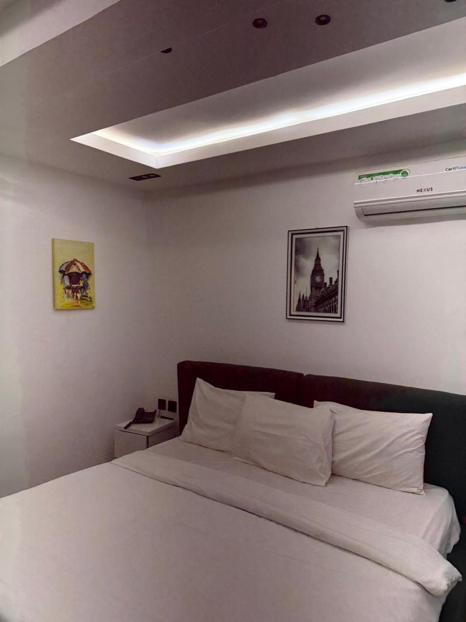 Austra Hotels And Apartments Maitama Abuja Buitenkant foto