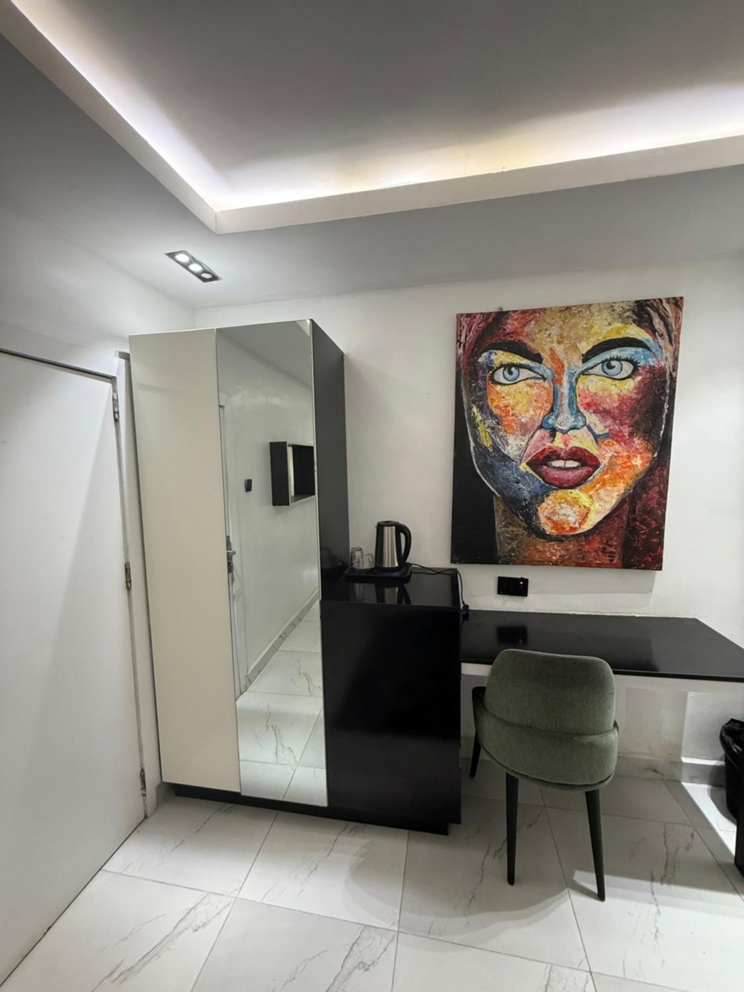 Austra Hotels And Apartments Maitama Abuja Buitenkant foto