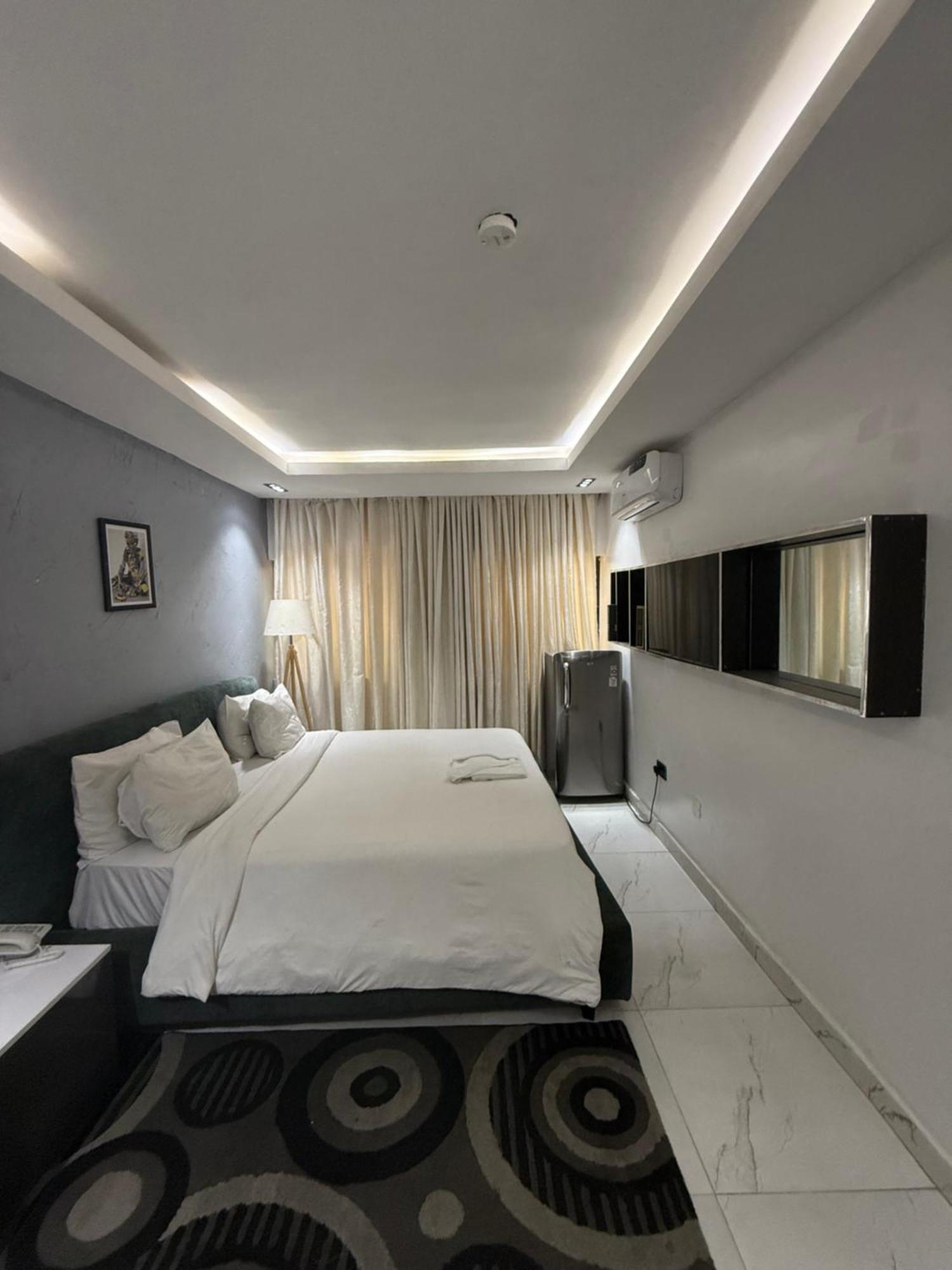 Austra Hotels And Apartments Maitama Abuja Buitenkant foto